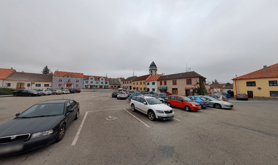 Parkoviště Havlíčkovo nám. Dačice 