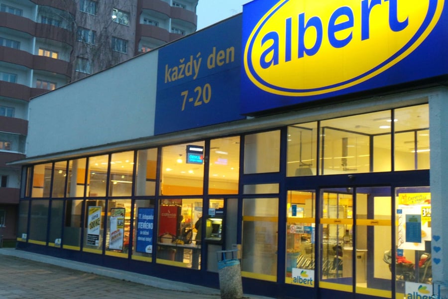 Bankomat České spořitelny Kollárova 2762/17, 58601 Jihlava 