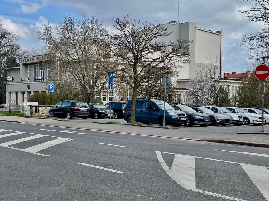Parkoviště u Tylova divadla, Masarykova, Kutná Hora