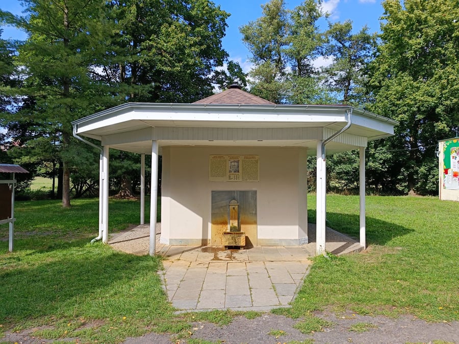 Windischgrätzův pramen a Knížecí alej Tachov