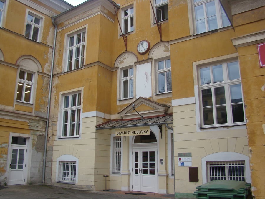 Divadlo Husovka