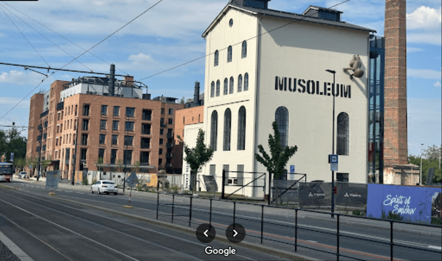 MUSOLEUM GALLERY CAFÉ Praha