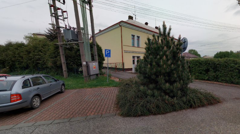Parkoviště, B. Němcové, OÚ České Meziříčí