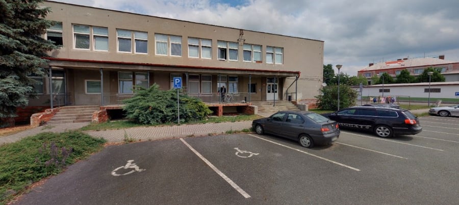 Parkoviště Dělostřelců, Armádní ul., Rokycany