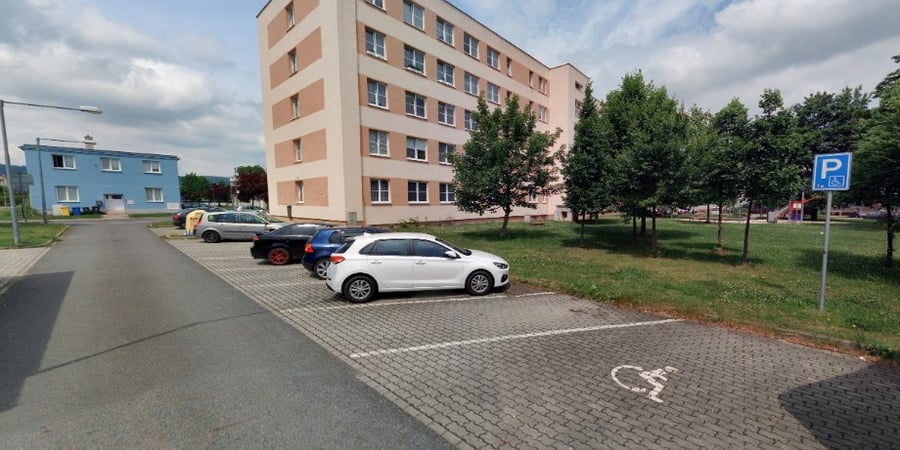 Parkoviště, ul. Dělostřelců, Rokycany