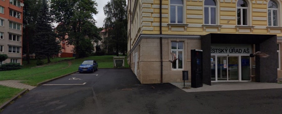 Parkoviště u Městského úřadu, Kamenná ul., Aš