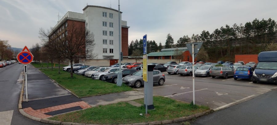 Parkoviště městský úřad, Tovární ul., Beroun