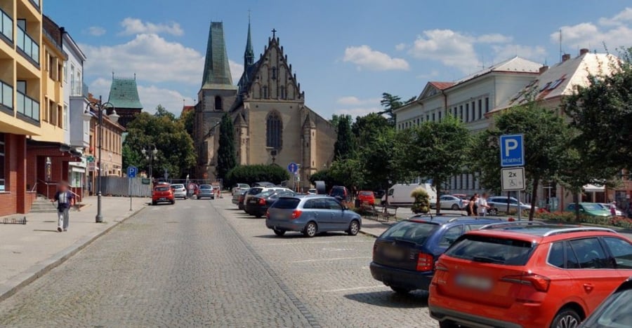 Parkoviště Husovo nám., Rakovník
