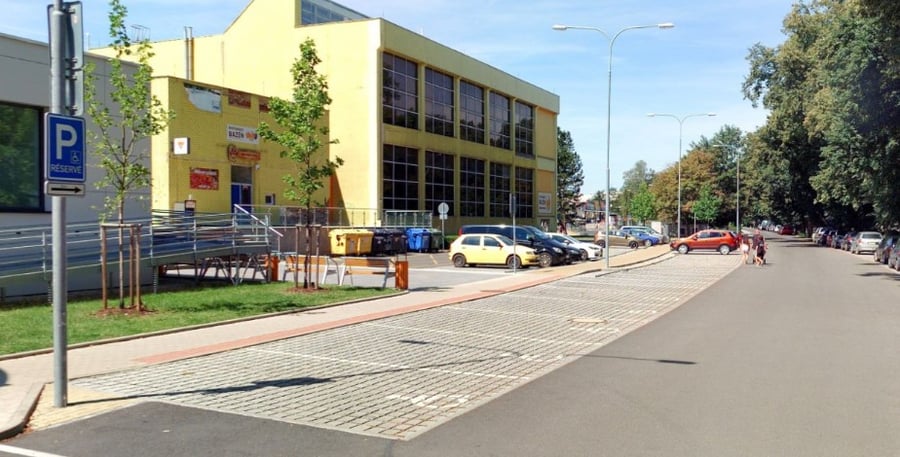 Parkoviště AquaPark, nábř. Dr. Beneše, Rakovník