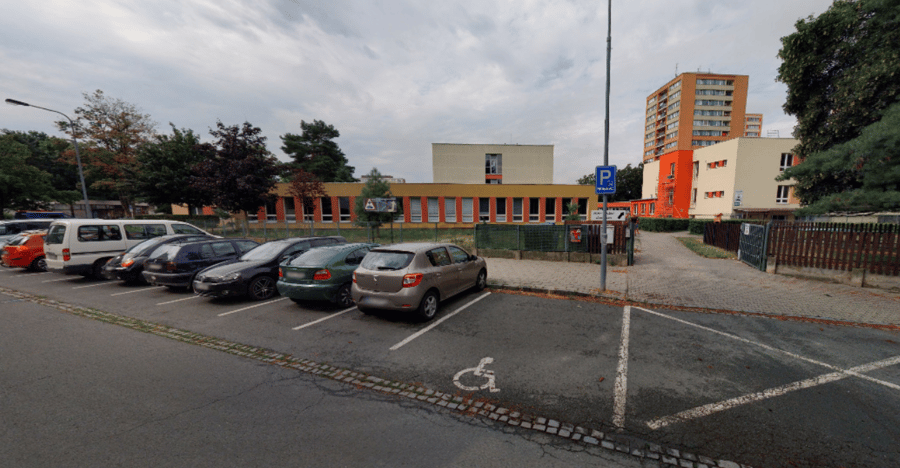 Parkoviště Baarova ul., Hradec Králové