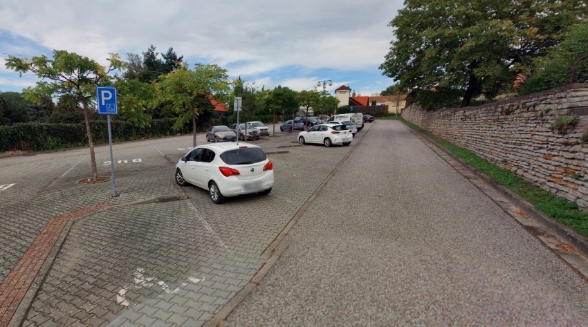 Parkoviště Farská zahrada, Nové Město nad Metují