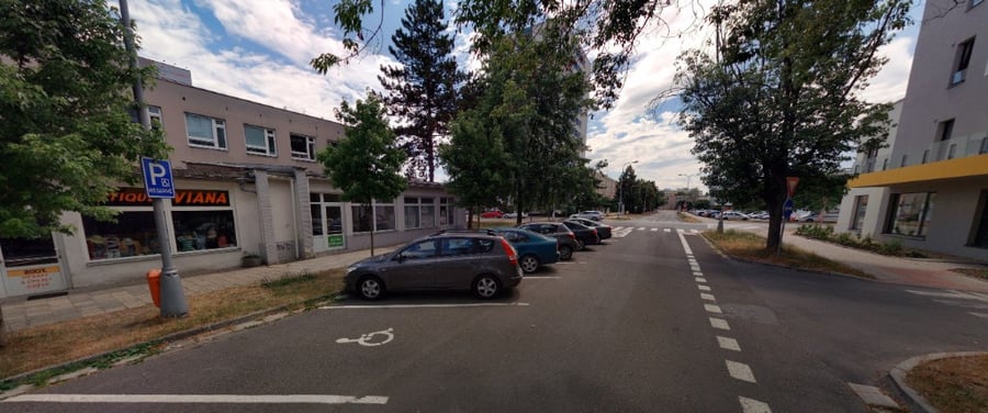 Parkoviště Kubelíkova ul., Hradec Králové