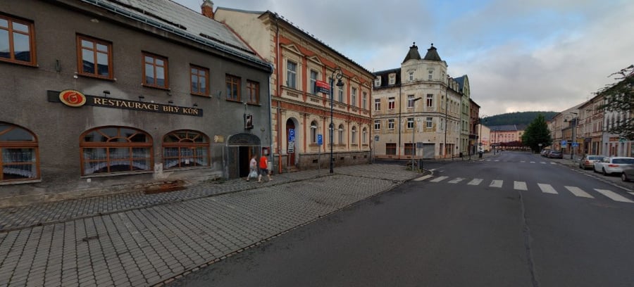 Parkoviště nám. Karla IV., Nejdek