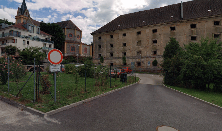 Parkoviště Zborovská ul., Hluboká nad Vltavou 