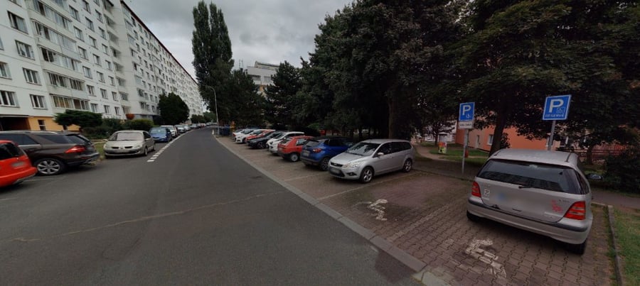 Parkoviště ul. Jana Ámose Komenského, Miřetice u Klášterce nad Ohří