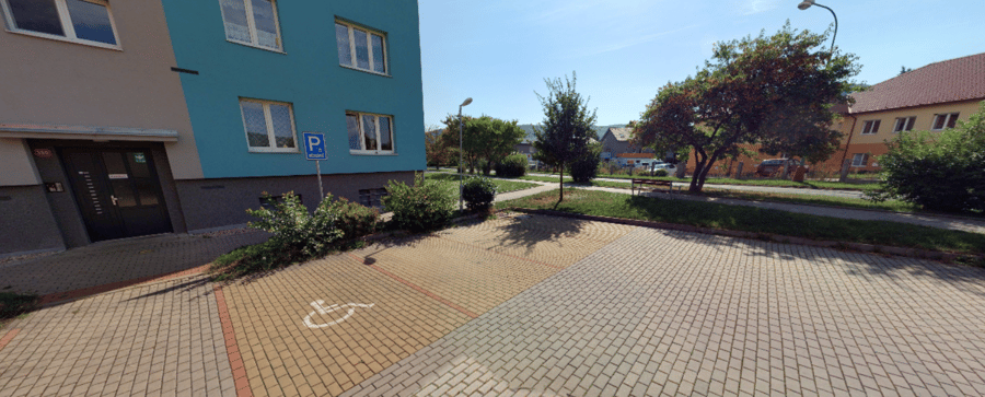 Parkoviště ul. Václava Řezáče, Klášterec nad Ohří - Miřetice u Klášterce nad Ohří