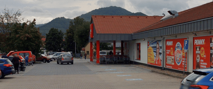 Parkoviště Penny Market, Osvobozená ul., Klášterec nad Ohří - Miřetice u Klášterce nad Ohří