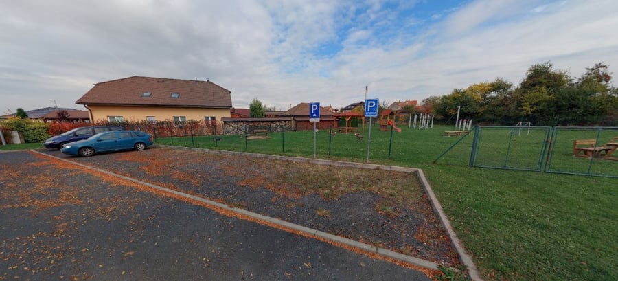 Parkoviště u dětského hřiště, Vavřinec - Chmeliště 