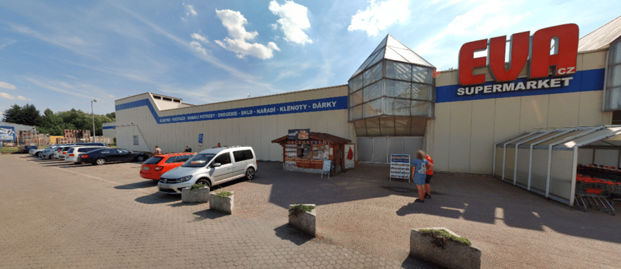 Parkoviště supermarket, Nádražní ul., Mělník