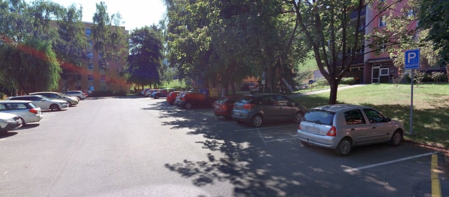 Parkoviště sídliště Pod Lesem, Odry