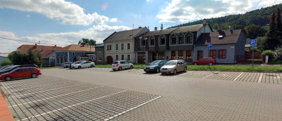 Parkoviště Pásová, Pásová ul., Odry