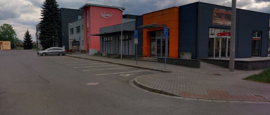 Parkoviště ul. Legií, Valašské Meziříčí