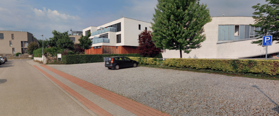 Parkoviště kostel Církve bratrské, Hradecká ul., Černošice