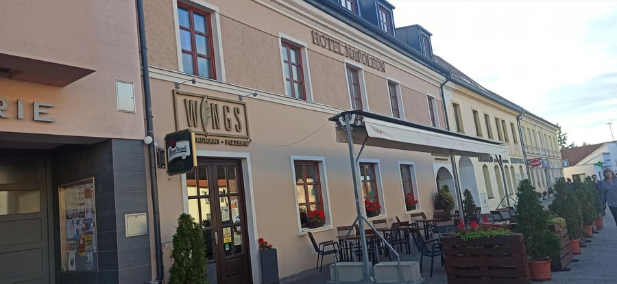 Wings restaurant