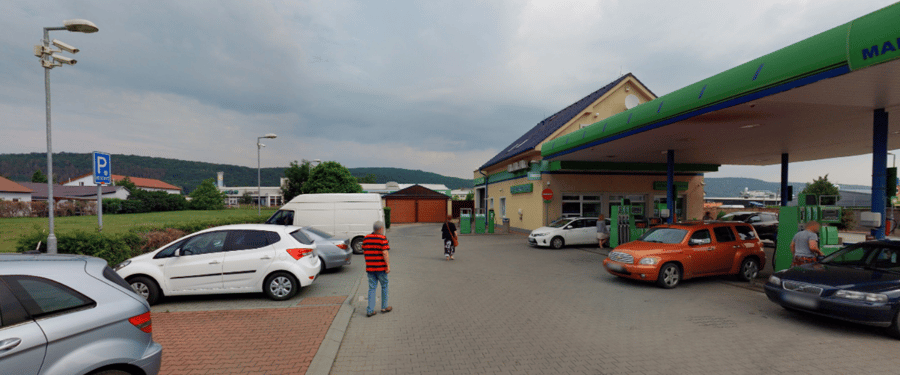 Parkoviště Martin Oil, Pražská ul., Lety