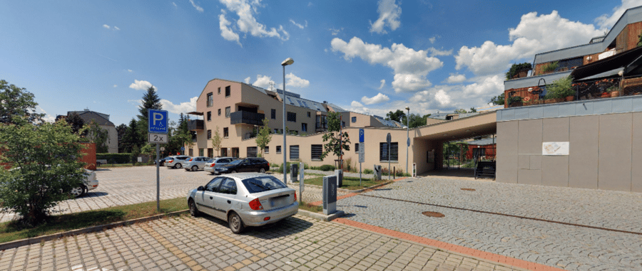 Parkoviště ul. Anežky České, Dobřichovice