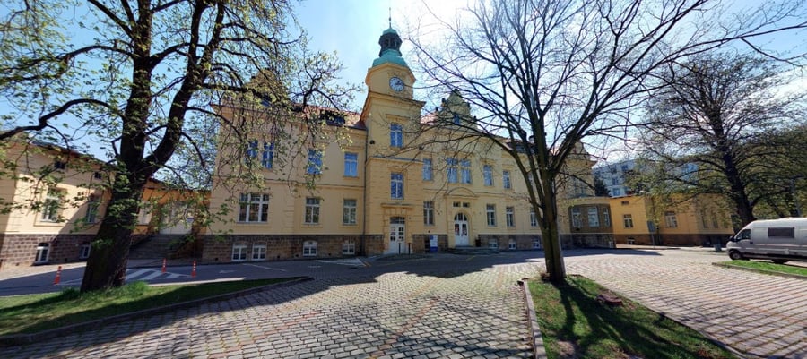 Parkoviště P1 nemocnice Kladno