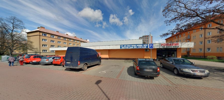 Parkoviště tržnice, ul., Gen. Píky, Kladno