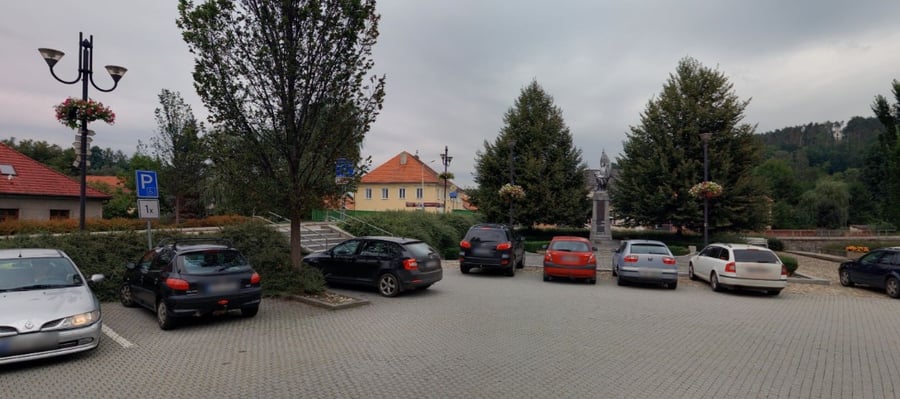 Parkoviště náměstí Hrdinů, Volyně