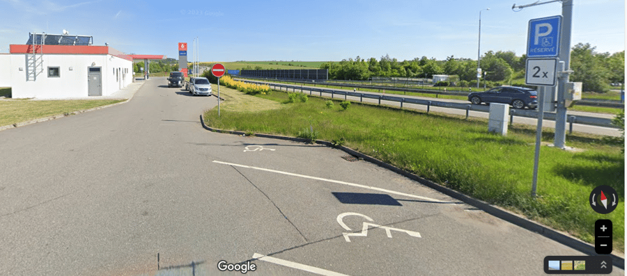 Parkoviště Orlen Mitrovice -Mezno