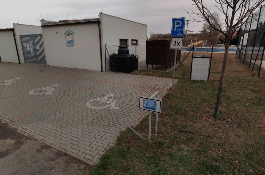 Parkoviště Koupaliště MalvínyTřešť 