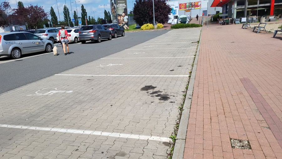 Parkoviště tř. 3. května, Zlín – Malenovice 