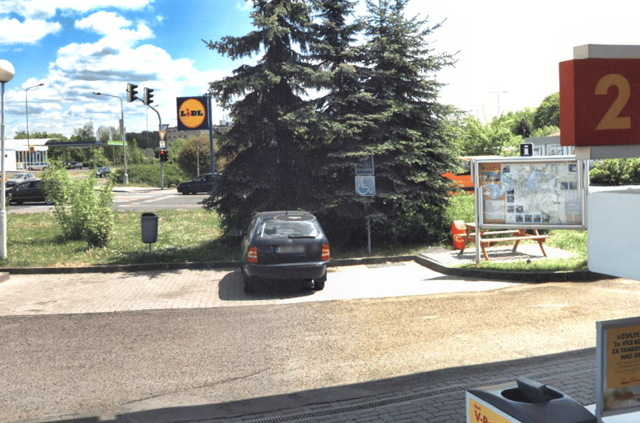 Parkoviště Ašská ul., Cheb