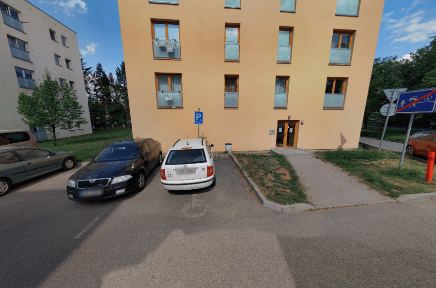 Parkoviště Na Okraji , Hořovice 