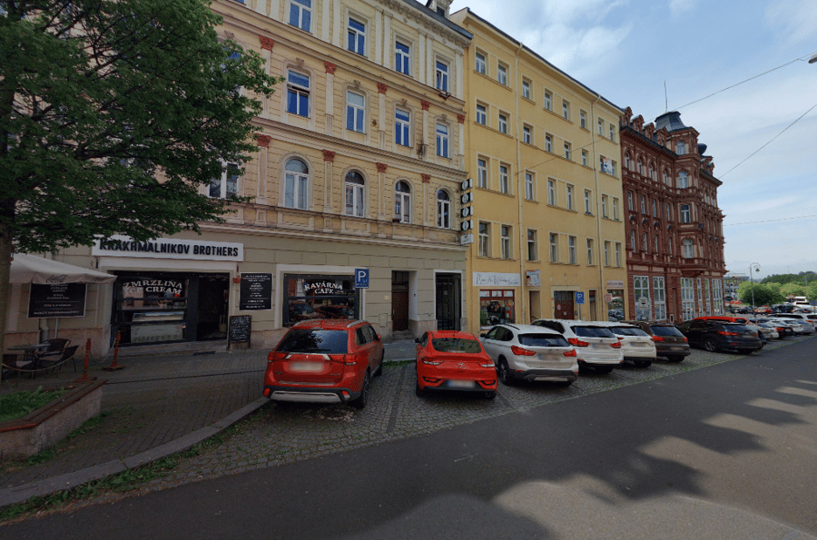 Parkoviště ul. Dr. Davida Bechera, Karlovy Vary 