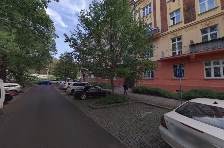 Parkoviště náb. Jana Palacha, Karlovy Vary 