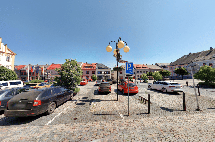 Parkoviště Staré náměstí 45, 56002 Česká Třebová 