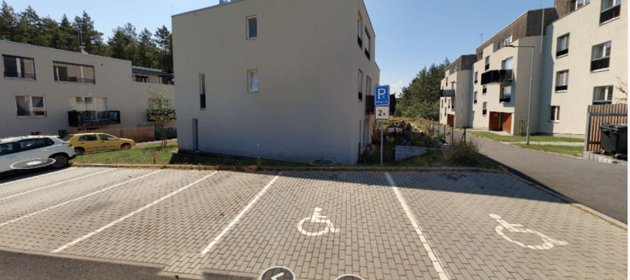 Parkoviště Brhlíková ul., Plzeň 