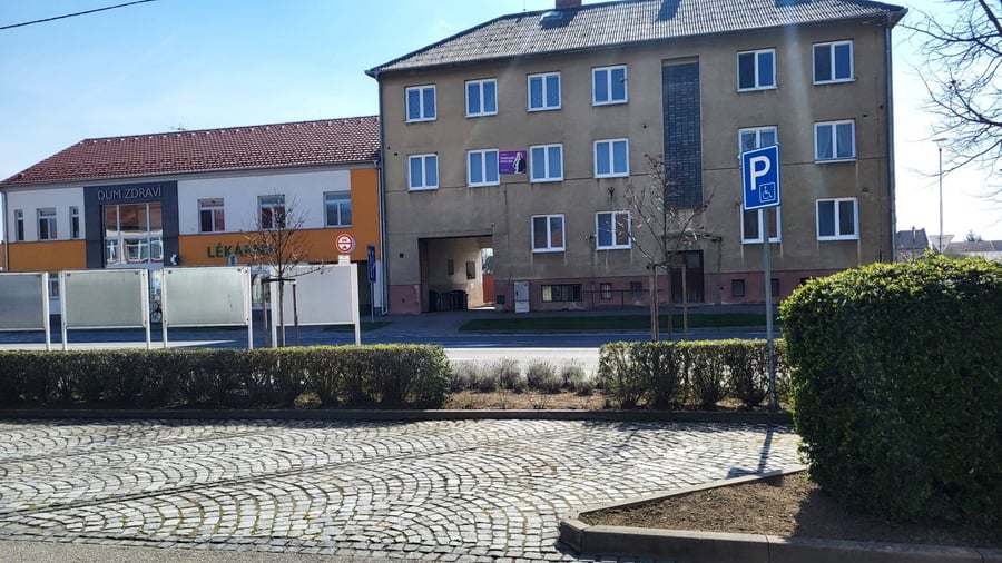Parkoviště nám. Míru, Vracov 
