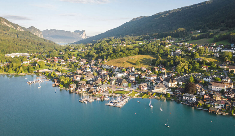 Přístup do vody v jezeru Attersee - Unterach