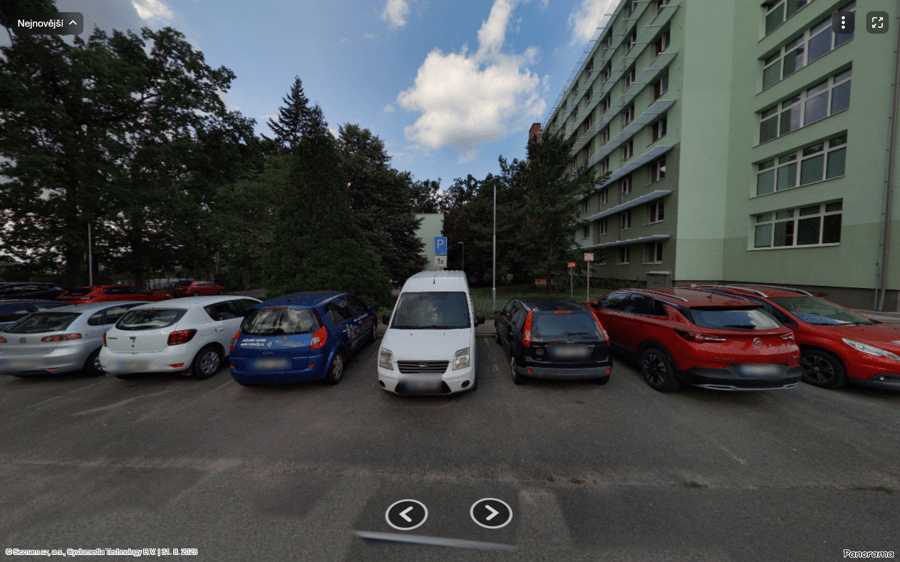 Parkoviště třída Bří Čapků, Hodonín 