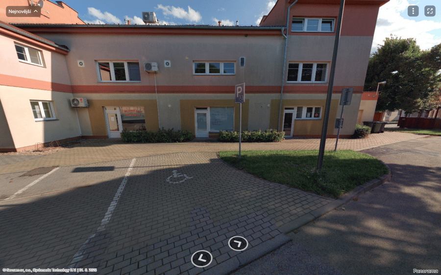 Parkoviště Břeclavská ul., Hrušky 