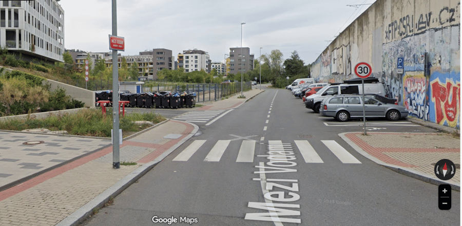 Parkoviště ul. Mezi Vodami, Praha 12