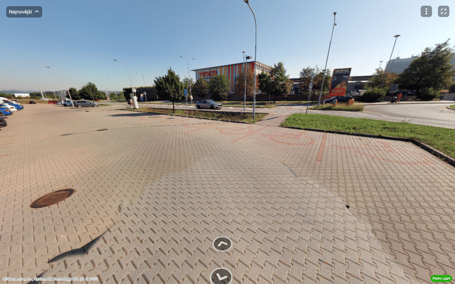 Parkoviště Netroufalky, Brno