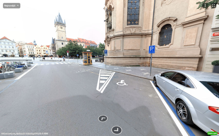 Parkoviště Pařížská ul., Praha 1