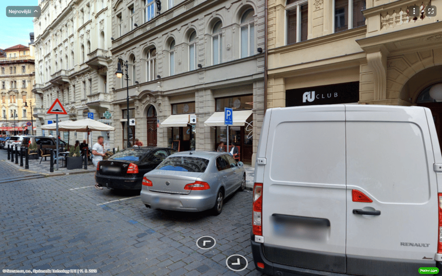 Parkoviště Dlouhá ul., Praha 1